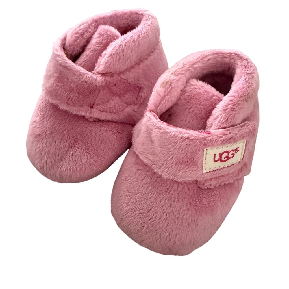 Ugg newborn pink baby girl slippers size 0/1 soft warm cozy cute photo shoot